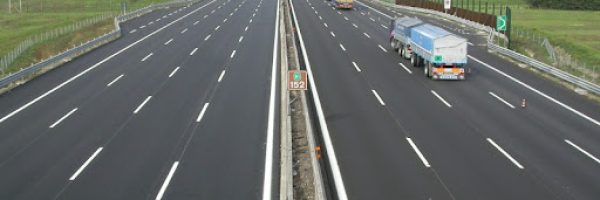 Bologna ‘carbon-neutral’ e le 4 corsie dell’autostrada A1